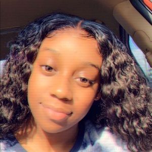 Meet your Posher, Jade